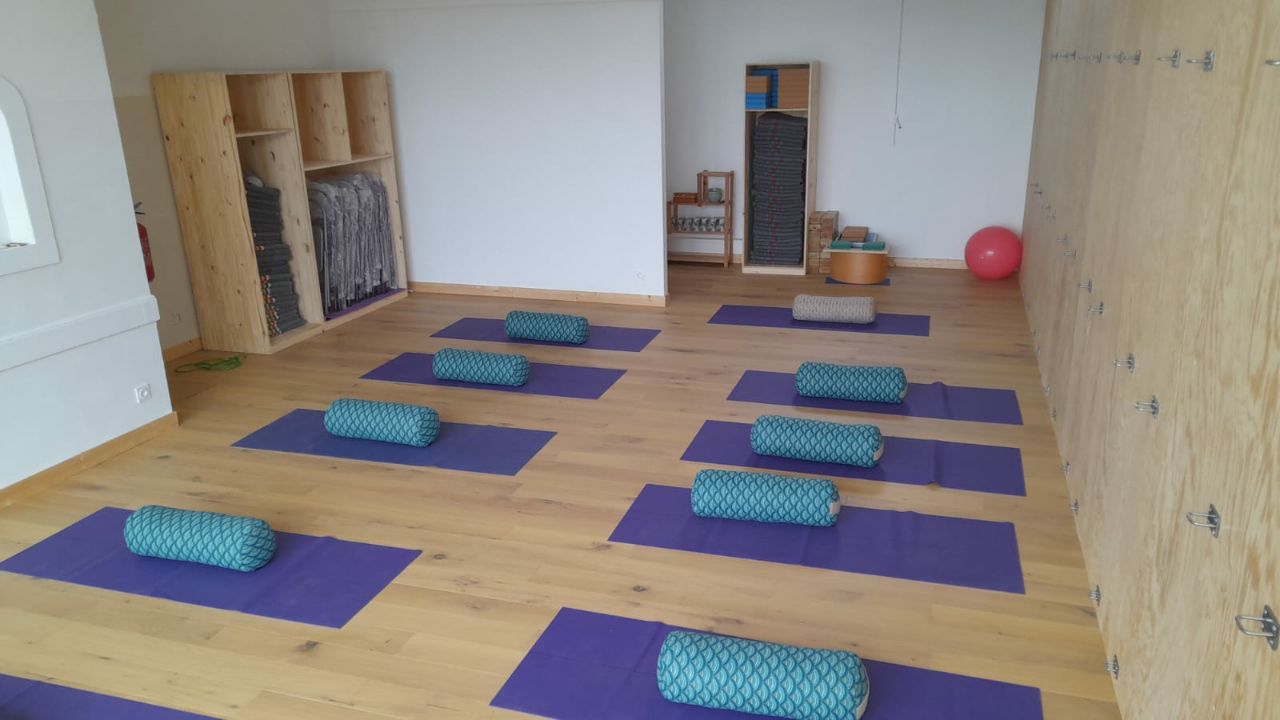 Salle de la maison de la tortue à Brest - Équipée pour le Yoga Iyengar®